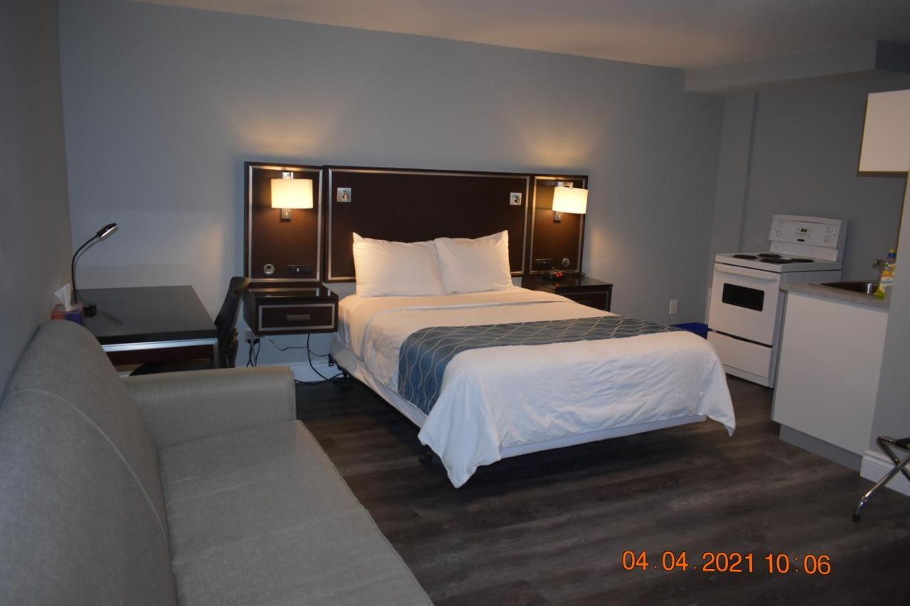 Time Travellers Motel Petawawa Экстерьер фото